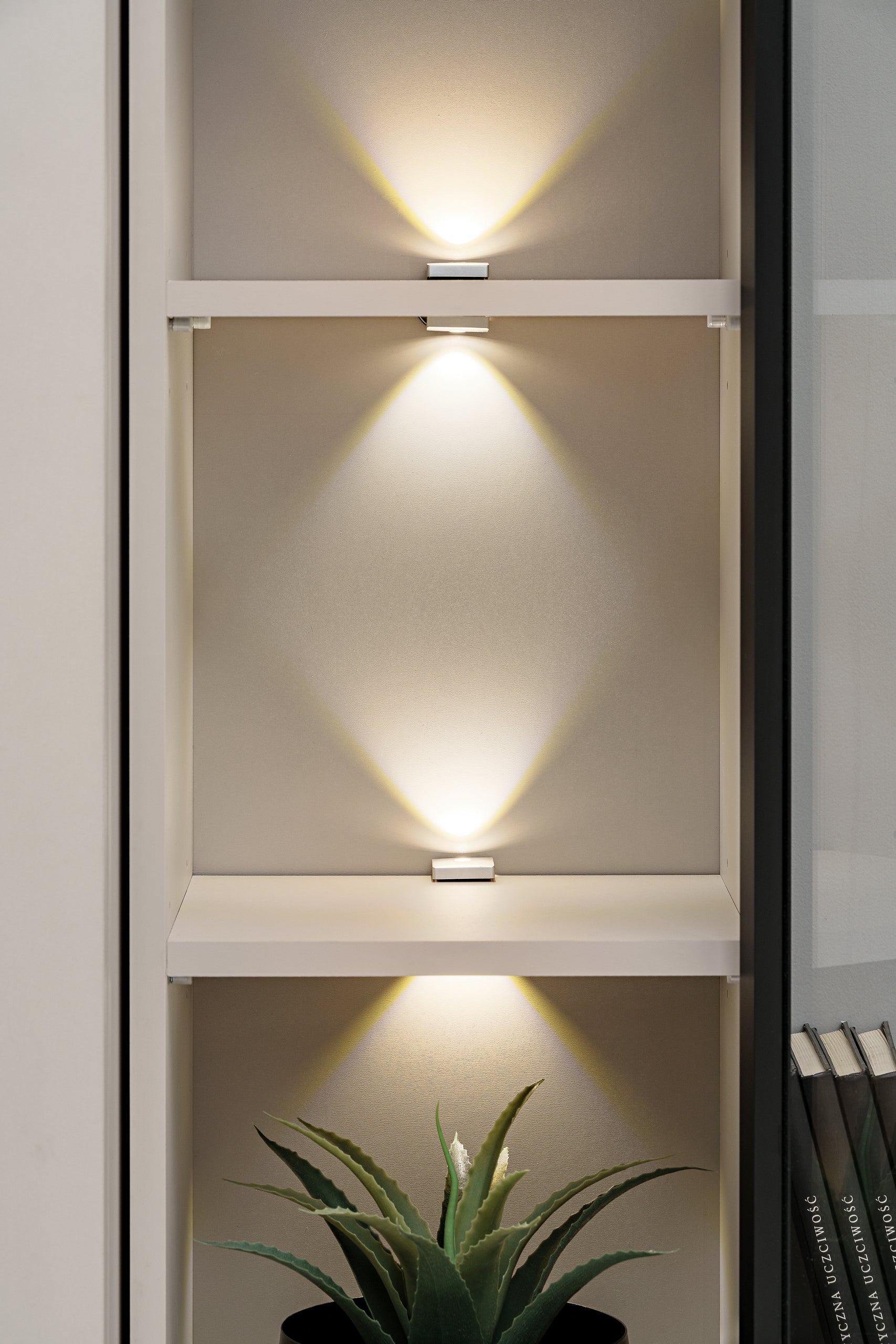 Eaton Media Wall Unit W240cm