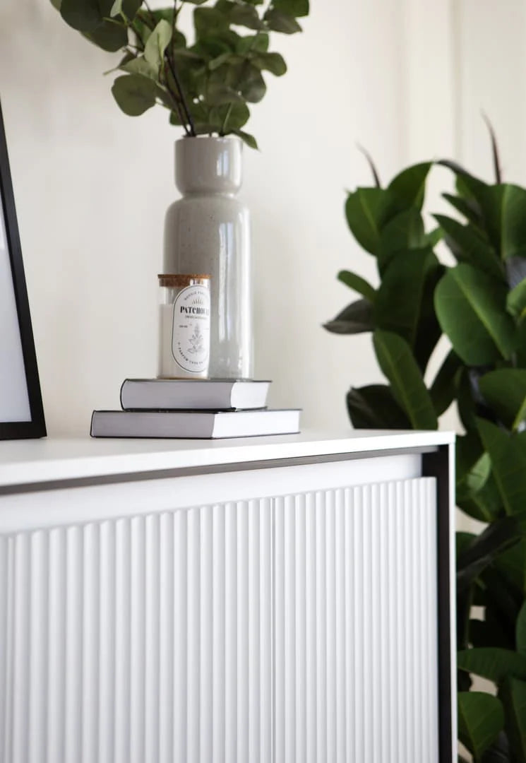 White 4-door sideboard door with ribbed texture and smooth top edge.